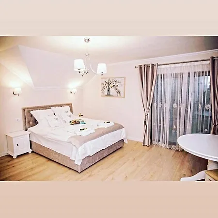 Seara Pe Deal Guest house Corusu
